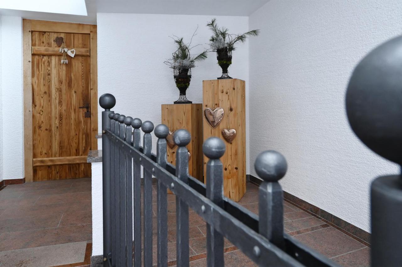 Apart Alpenpension Maderer Гашум Экстерьер фото